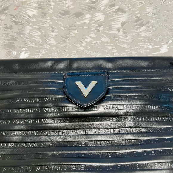 NWT Valentino Black Vintage Clutch - Picture 2 of 8